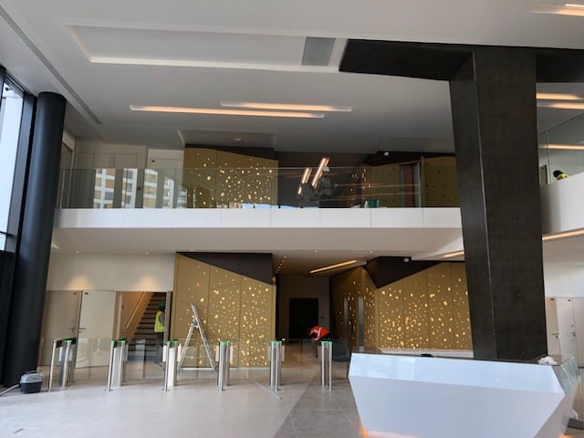 Experts en peinture pour bureaux dans le Val d'Oise (95), offrant des services de peinture professionnels et personnalisés pour créer un bon environnement de travail
